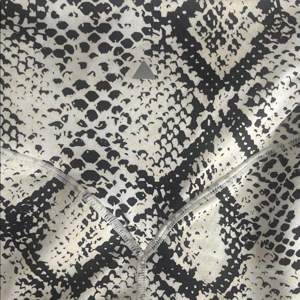 Snakeskin Pattern Women's Bike Shorts - Picture 3 of 3